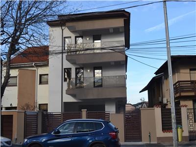 Vanzare apartament 3 camere Jiului - Izbiceni - Damaroaia